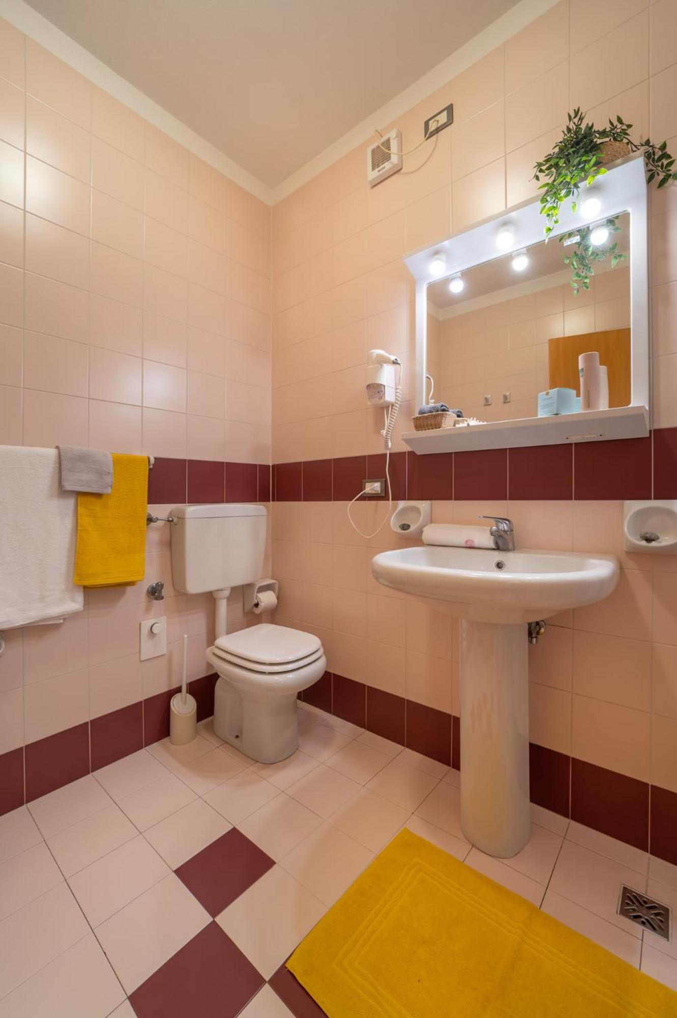 ビビオーネResidenza Delle Termeアパートメント エクステリア 写真